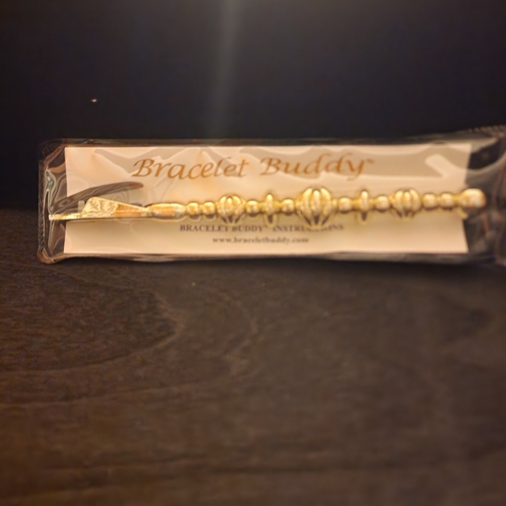 BRACELET BUDDY